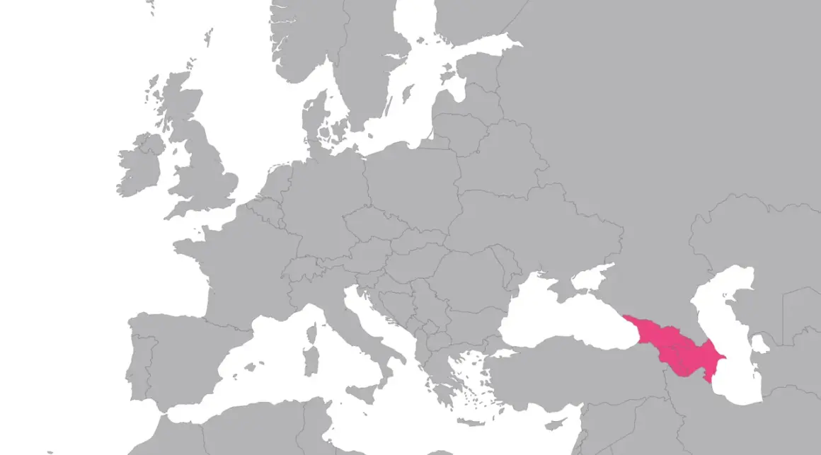 Mapa Europy z zaznaczoną Gruzją. Czy Gruzja jest w Europie? Położenie kraju sugeruje, że tak.